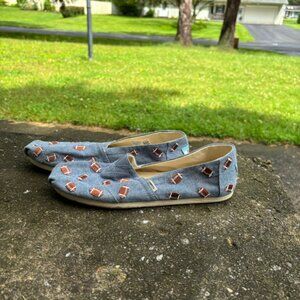 Tom’s Football Embroidered Flats